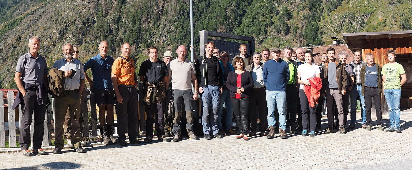 Exkursionsgruppe in Kals